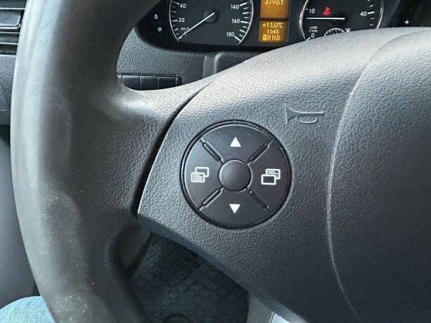 mercedes-benz-sprinter-diesel-2017-big-17