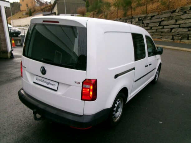 volkswagen-caddy-maxi-diesel-2017-big-5