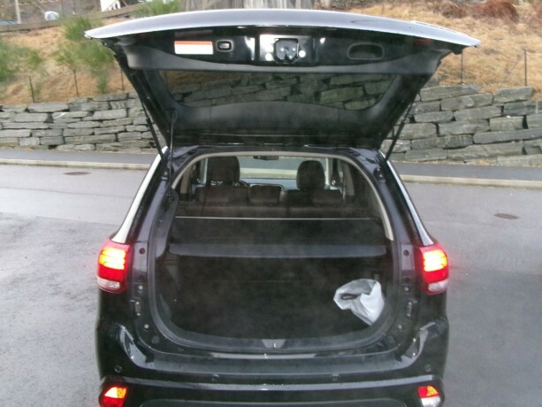 mitsubishi-outlander-elektrisitetbensin-2016-big-7