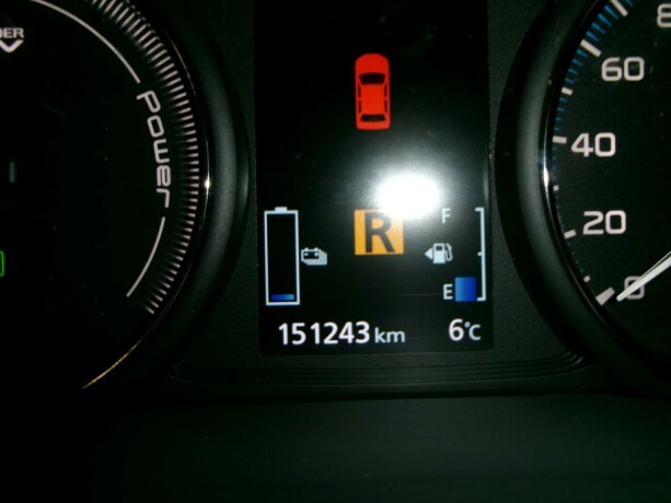 mitsubishi-outlander-elektrisitetbensin-2016-big-15