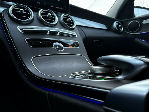 mercedes-benz-c-klasse-bensin-2019-big-16