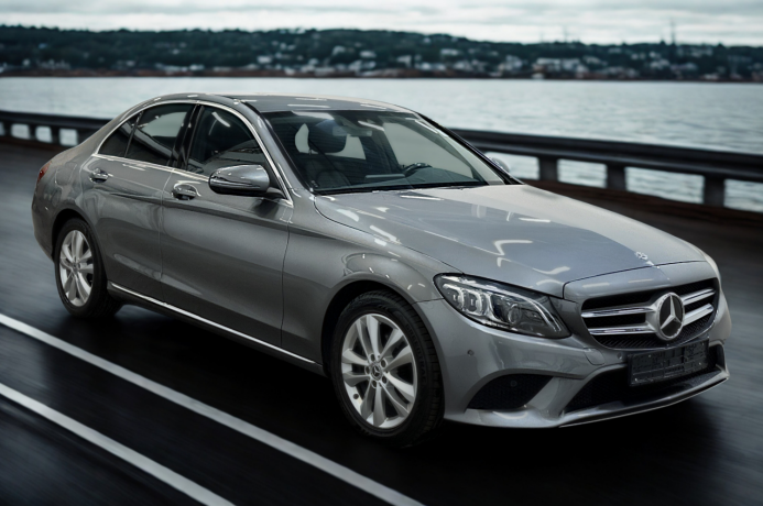 mercedes-benz-c-klasse-bensin-2019-big-0