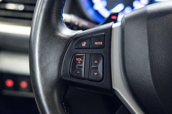 suzuki-sx4-s-cross-bensin-2015-big-16