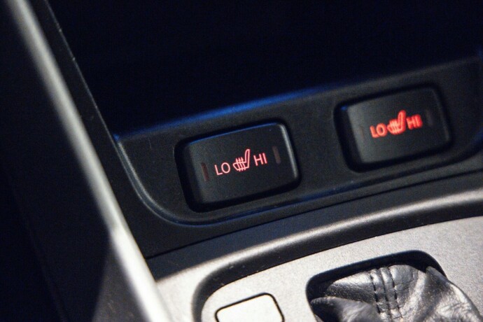 suzuki-sx4-s-cross-bensin-2015-big-25