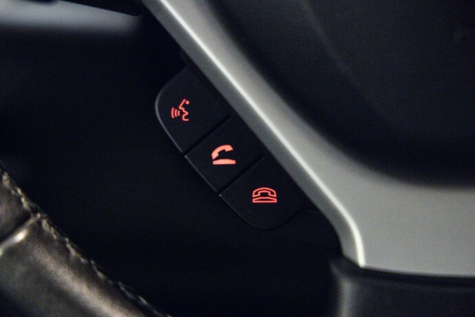 suzuki-sx4-s-cross-bensin-2015-big-18