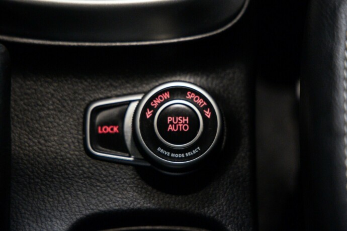 suzuki-sx4-s-cross-bensin-2015-big-27