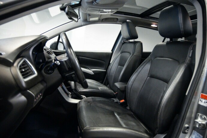 suzuki-sx4-s-cross-bensin-2015-big-4