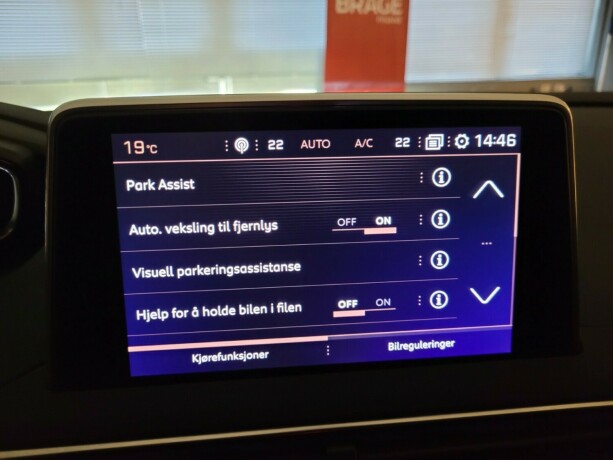 peugeot-5008-bensin-2018-big-36