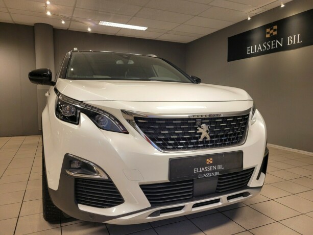 peugeot-5008-bensin-2018-big-10