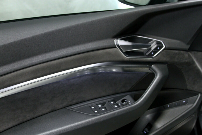 audi-e-tron-sportback-elektrisitet-2020-big-17
