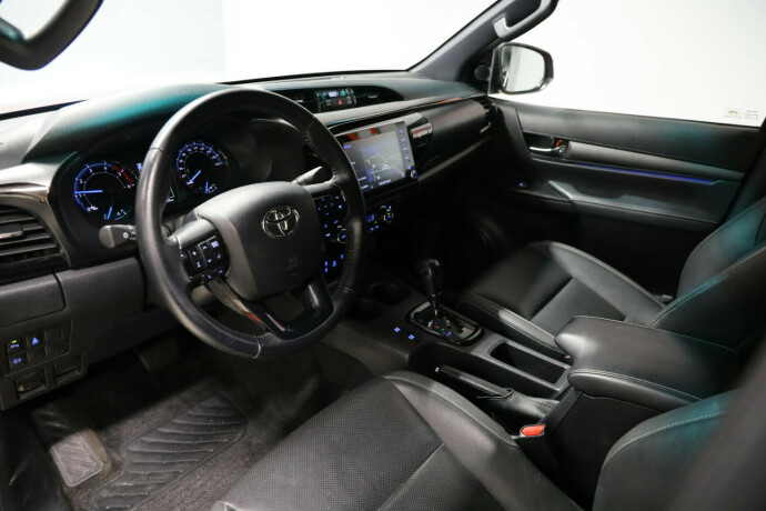 toyota-hilux-diesel-2021-big-7