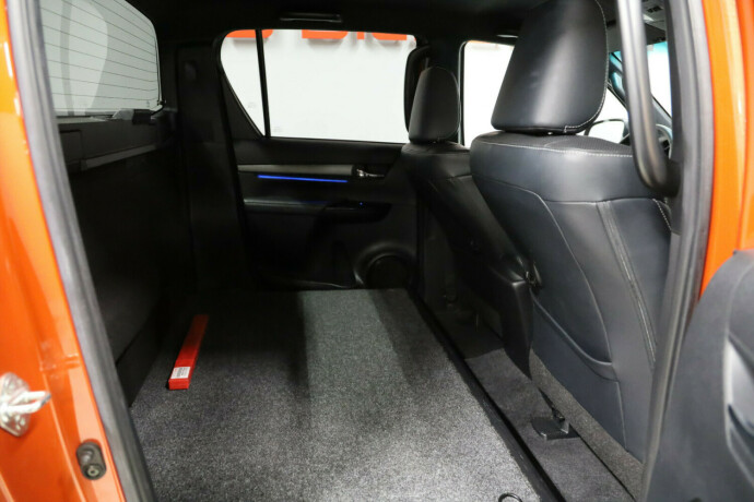 toyota-hilux-diesel-2021-big-10