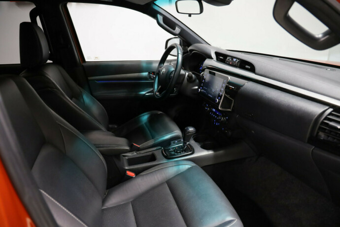 toyota-hilux-diesel-2021-big-8