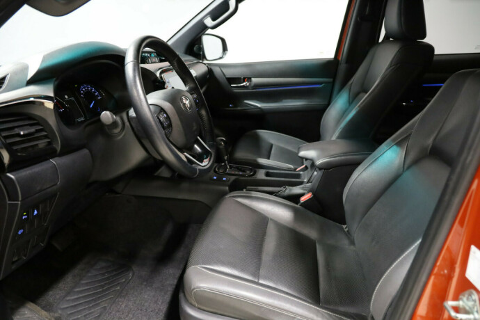 toyota-hilux-diesel-2021-big-6