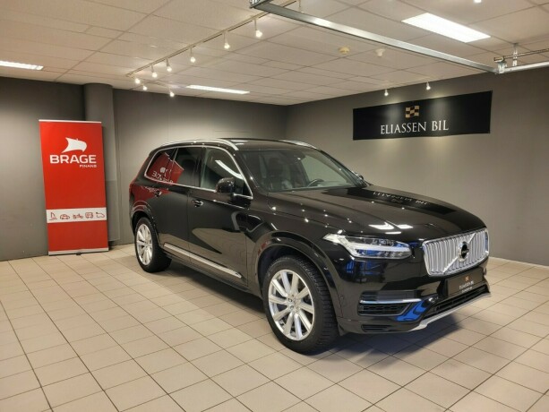 volvo-xc-90-elektrisitetbensin-2018-big-0