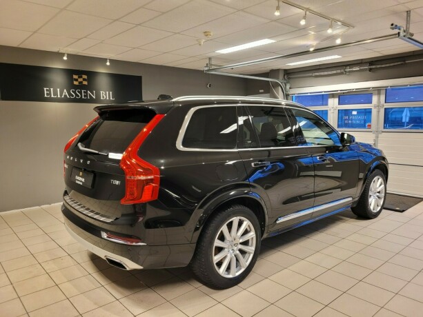 volvo-xc-90-elektrisitetbensin-2018-big-4