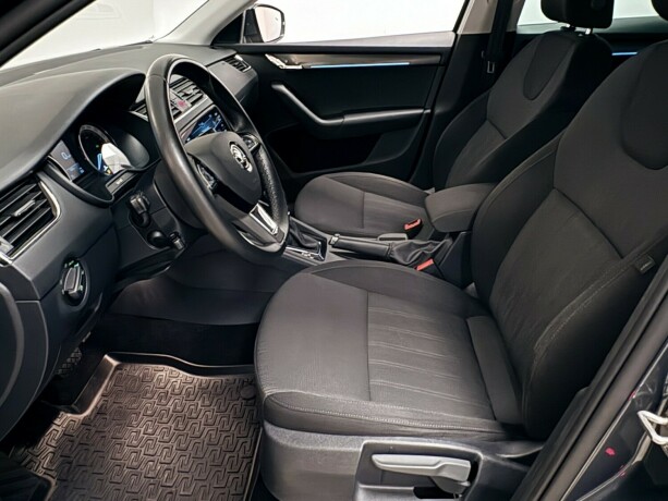 skoda-octavia-bensin-2019-big-6