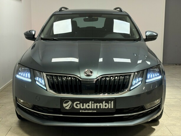 skoda-octavia-bensin-2019-big-1