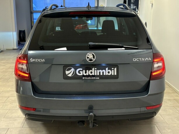 skoda-octavia-bensin-2019-big-5