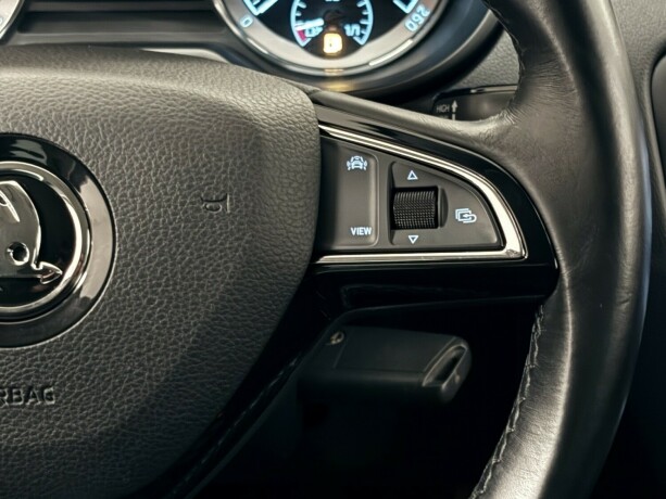 skoda-octavia-bensin-2019-big-13