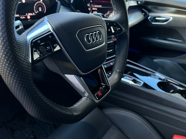 audi-e-tron-gt-rs-elektrisitet-2022-big-15
