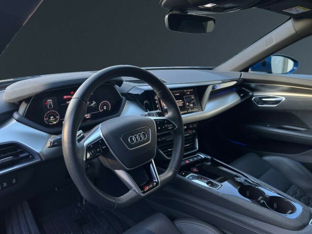 audi-e-tron-gt-rs-elektrisitet-2022-big-10