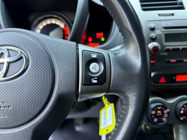 toyota-urban-cruiser-diesel-2012-big-15