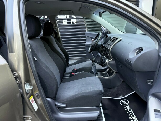 toyota-urban-cruiser-diesel-2012-big-23