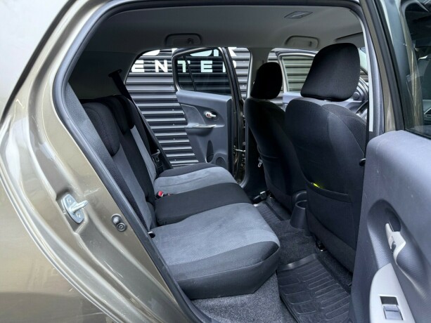 toyota-urban-cruiser-diesel-2012-big-25