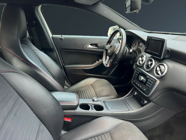mercedes-benz-a-klasse-bensin-2015-big-12
