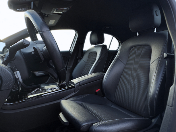 mercedes-benz-a-klasse-bensin-2018-big-5