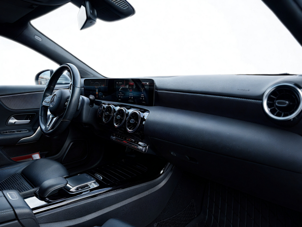 mercedes-benz-a-klasse-bensin-2018-big-7