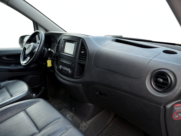 mercedes-benz-vito-diesel-2018-big-6