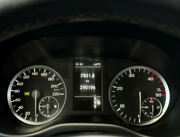 mercedes-benz-vito-diesel-2018-big-11