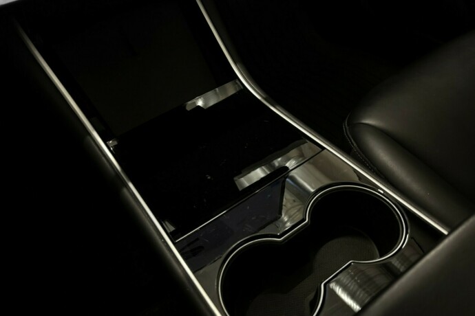 tesla-model-3-elektrisitet-2019-big-26