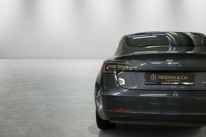 tesla-model-3-elektrisitet-2019-big-9