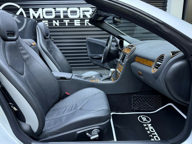 mercedes-benz-slk-bensin-2005-big-26