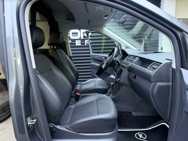 volkswagen-caddy-maxi-diesel-2016-big-20