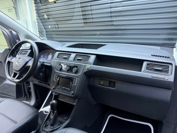 volkswagen-caddy-maxi-diesel-2016-big-10