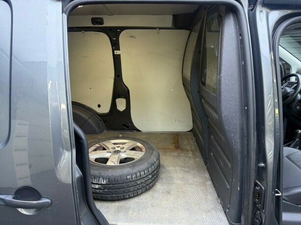 volkswagen-caddy-maxi-diesel-2016-big-21