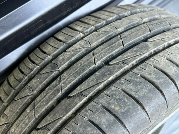 volvo-v40-diesel-2015-big-31