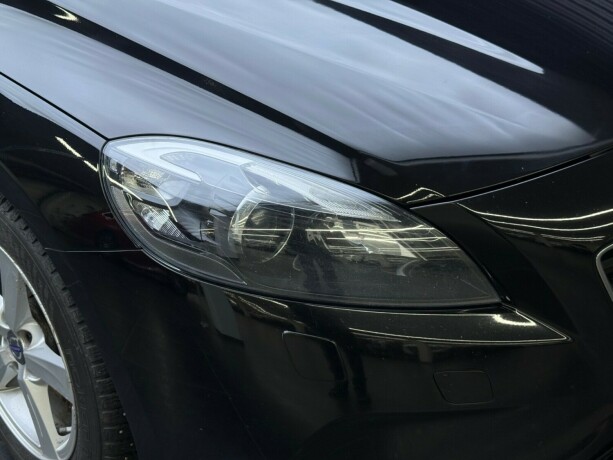 volvo-v40-diesel-2015-big-3