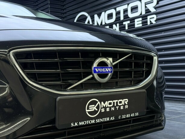 volvo-v40-diesel-2015-big-4