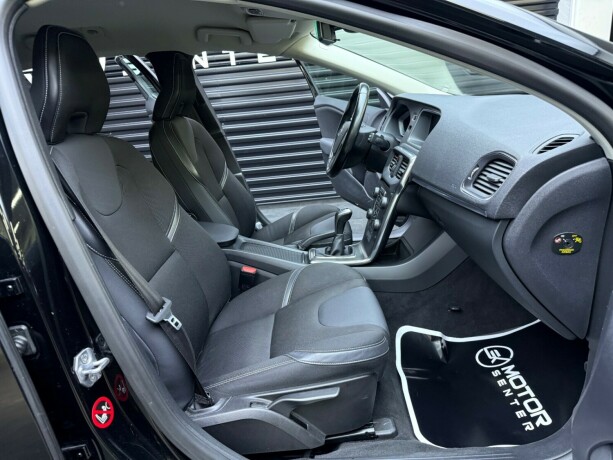 volvo-v40-diesel-2015-big-26