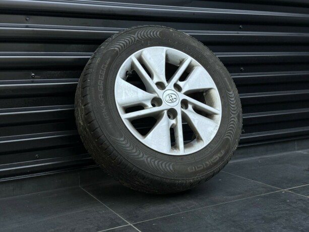 toyota-auris-bensin-2013-big-33