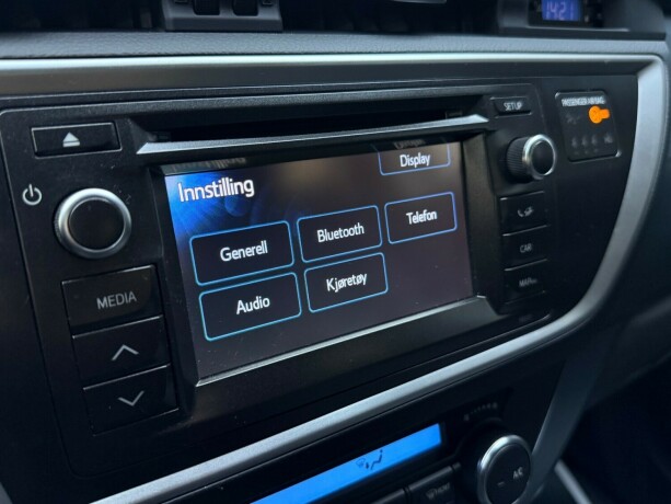 toyota-auris-bensin-2013-big-24