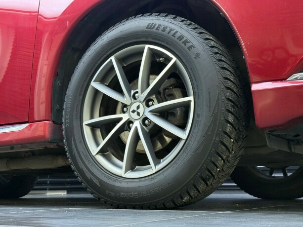 mitsubishi-outlander-elektrisitetbensin-2017-big-7