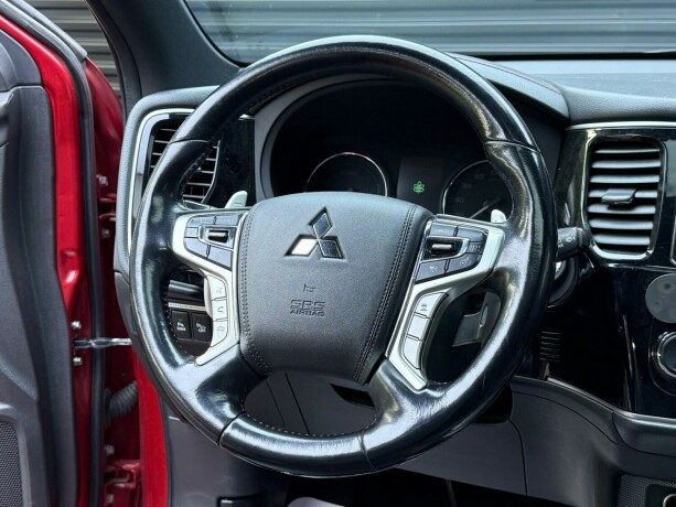 mitsubishi-outlander-elektrisitetbensin-2017-big-12