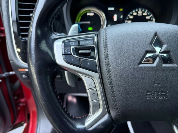 mitsubishi-outlander-elektrisitetbensin-2017-big-14