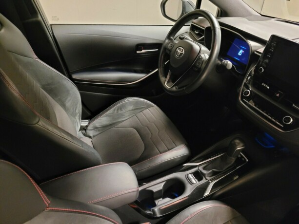 toyota-corolla-elektrisitetbensin-2019-big-15